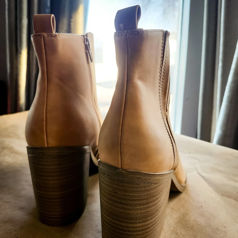 Universal Thread Tan Block Heel Ankle Booties